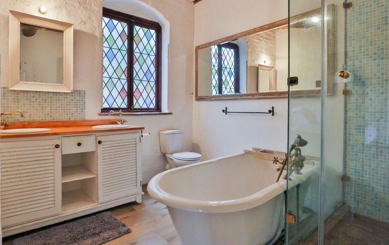 5 Bedroom Property for Sale in Hout Bay Western Cape